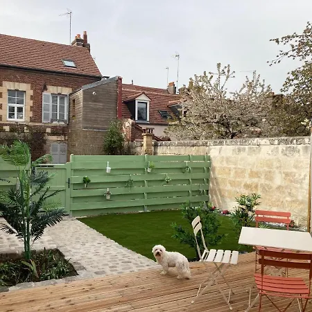 La Casa 2 2 Salles De Bain 2 Wc Jardin * Κομπιέν